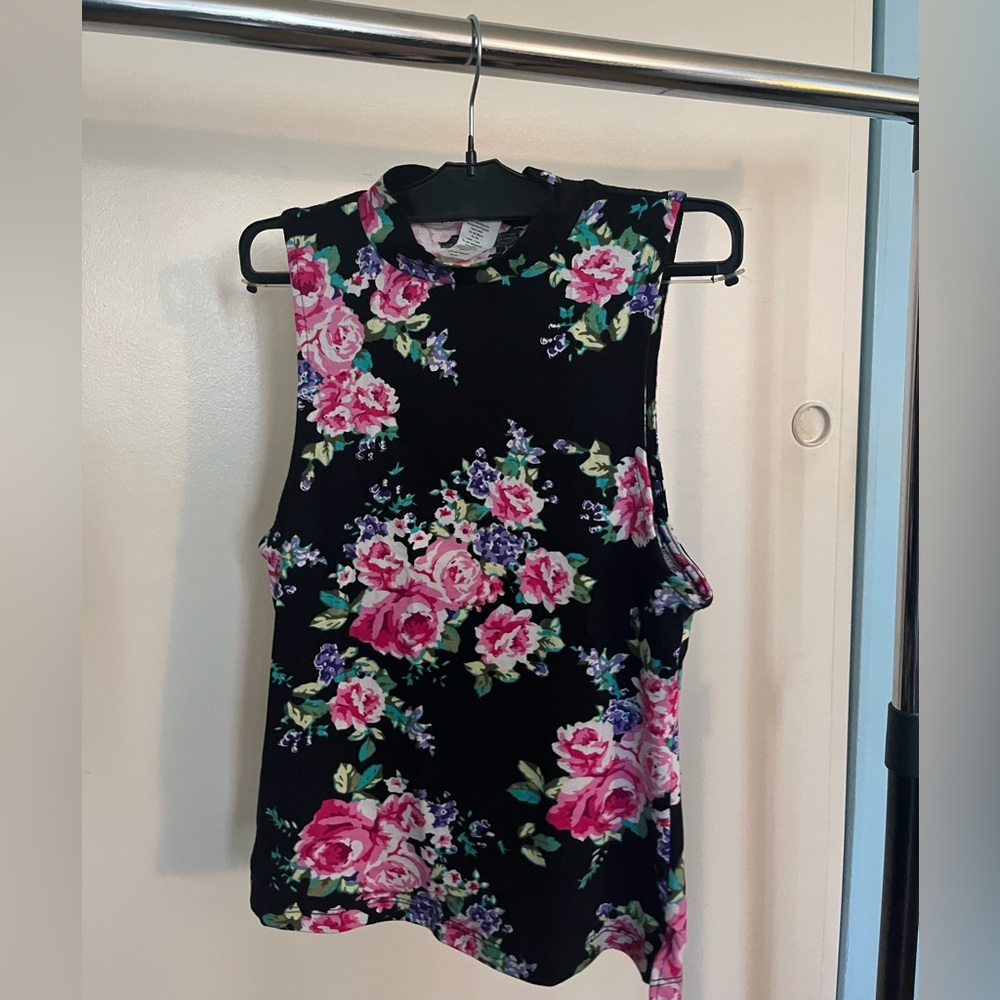 Floral Sleveless Top